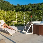 Tenuta C'est La Vie 2* Forio di Ischia