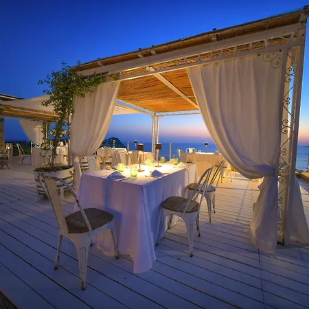 Resort Tenuta C'est La Vie 2*
